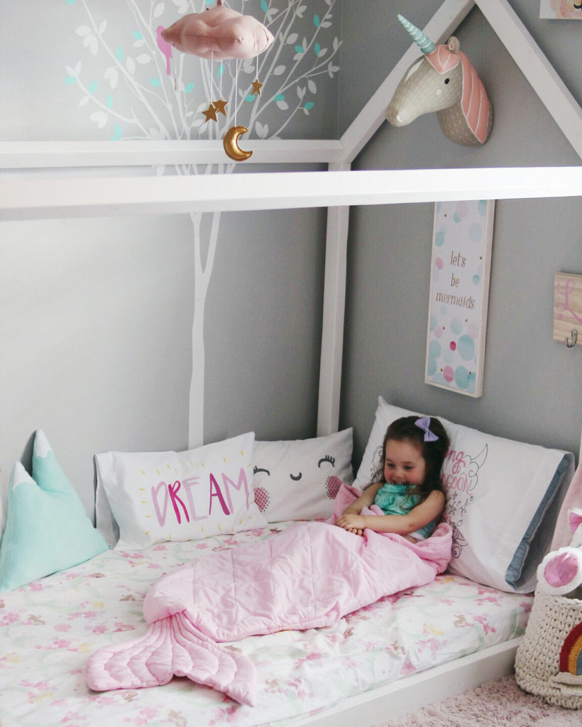 Room Tour: Lola's Dreamy House Bed